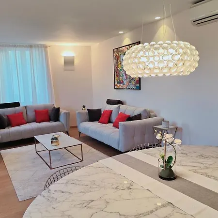 Centre Proche Canopy By Hilton Vue *